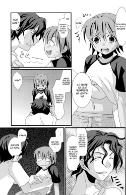 (C78) [Kuchi Dake Banchou (Tanakana)] Natsu Iro Shounen [Spanish] [Avatar-kun] page 9